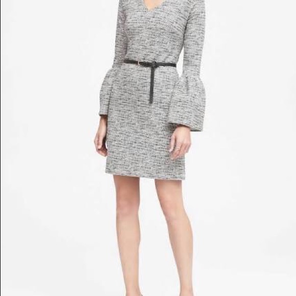 NWT Banana Republic dress with bell shaped sleeves - Picture 3 of 7